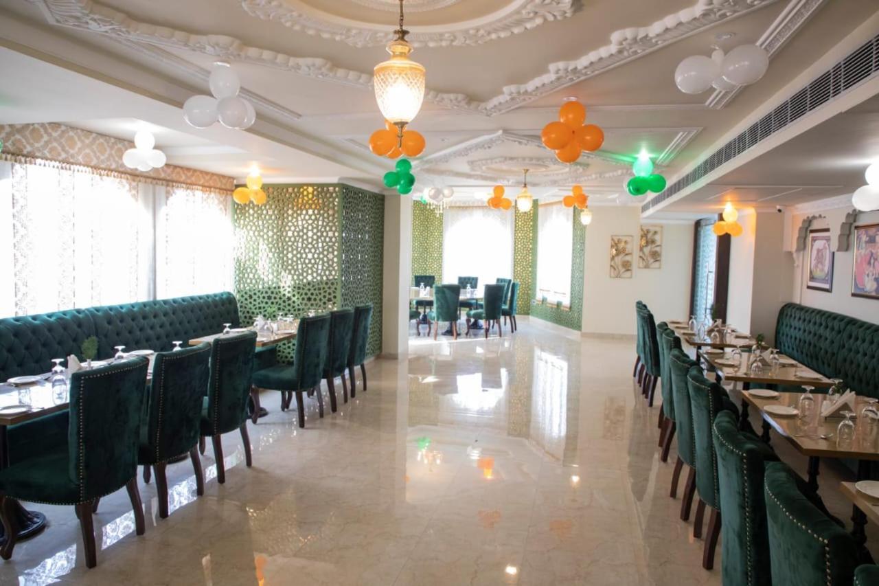 Indralok Palace Hotel & Resort Morena Eksteriør billede