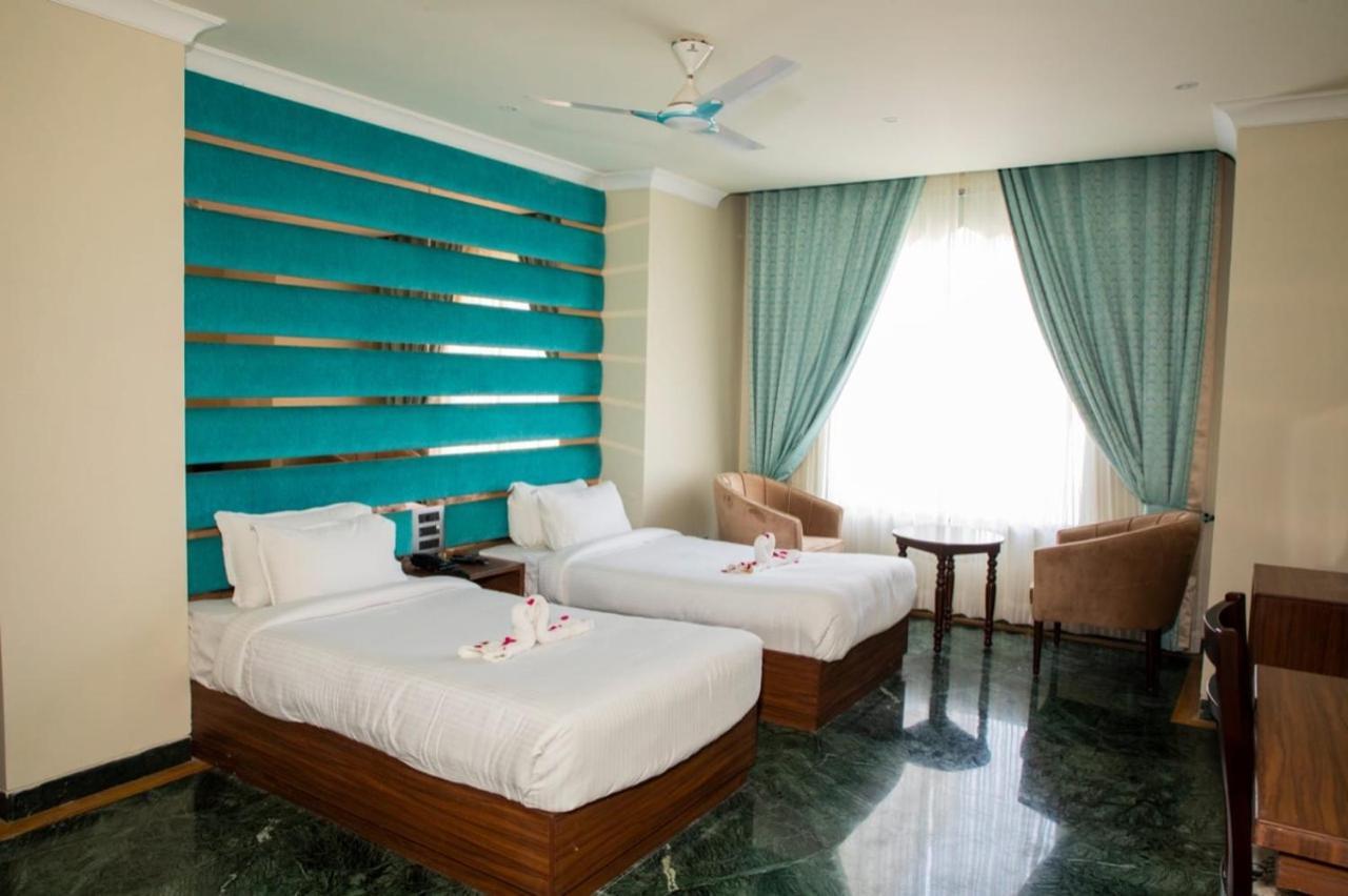 Indralok Palace Hotel & Resort Morena Værelse billede